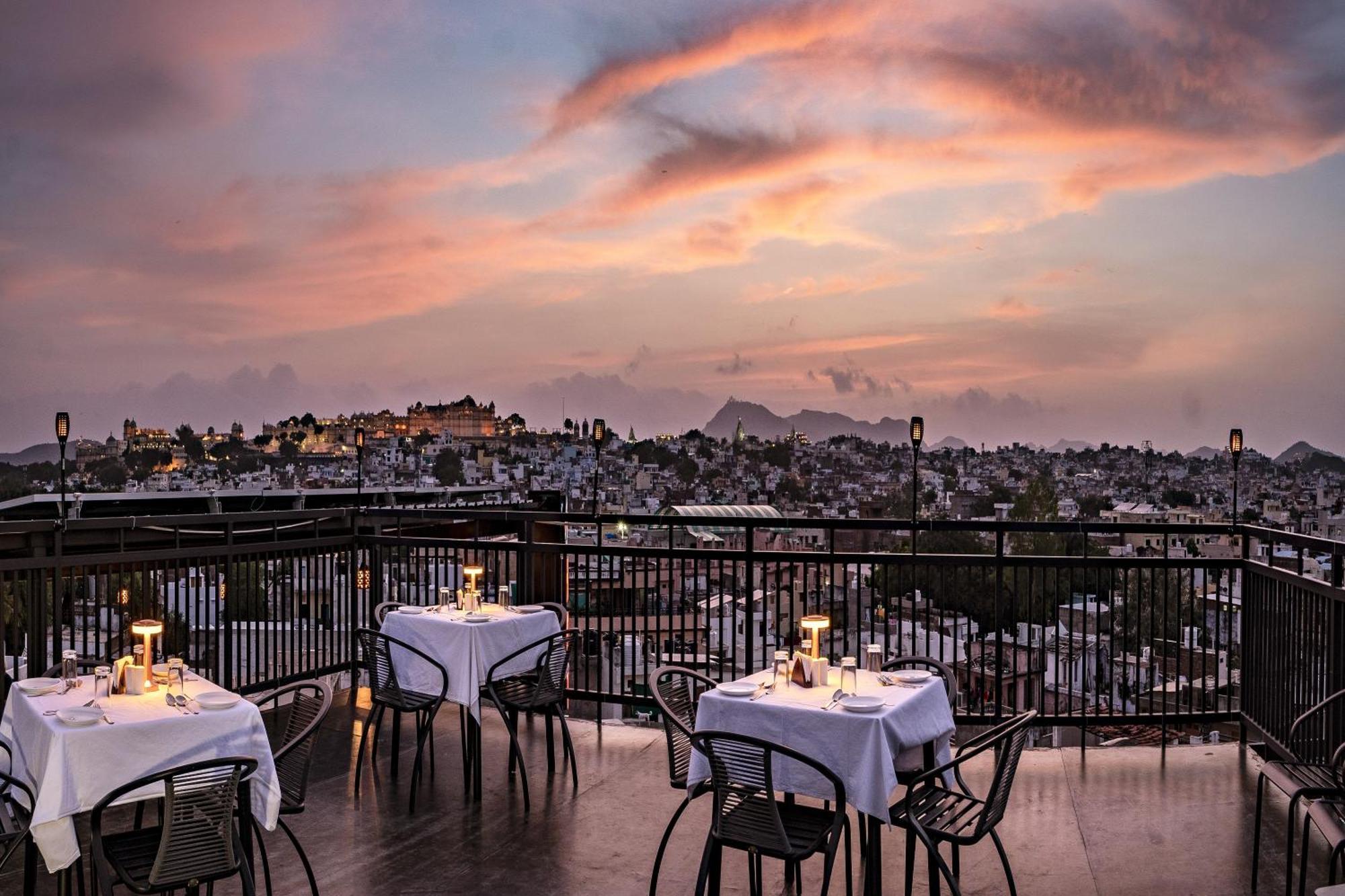 The Mangal View Residency - A Luxury Boutique Business Hotel Udaipur Exterior foto